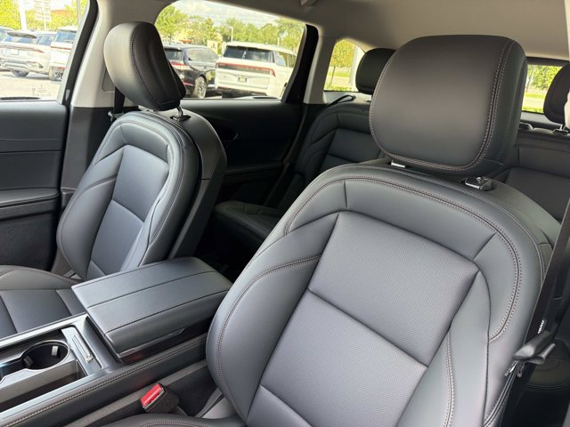 New 2026 Lincoln Nautilus Premier AWD/4WD image 13