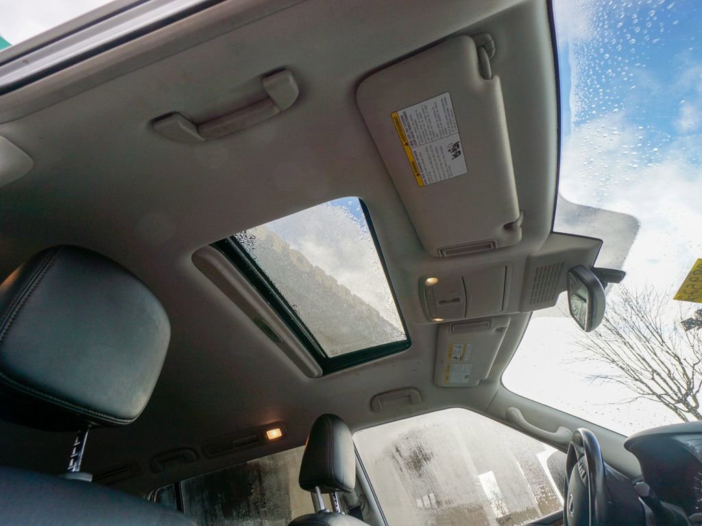 Used 2020 Nissan Armada SL w/ Premium Package image 35