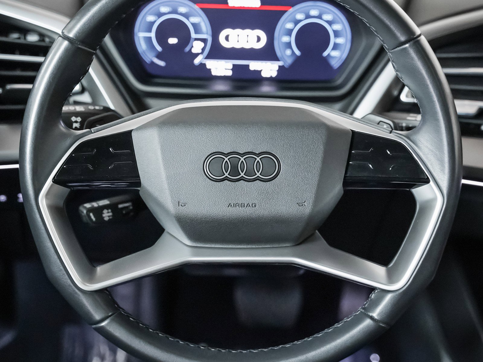 Used 2024 Audi Q4 e-tron Prestige w/ Black Optic Package image 15