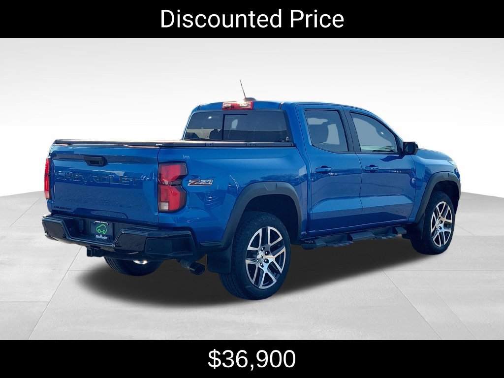 Certified 2023 Chevrolet Colorado Z71 w/ Z71 Convenience Package 2 AWD/4WD image 3