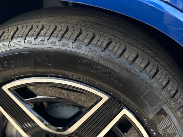 Used 2026 Mercedes-Benz GLC 300 4MATIC image 13