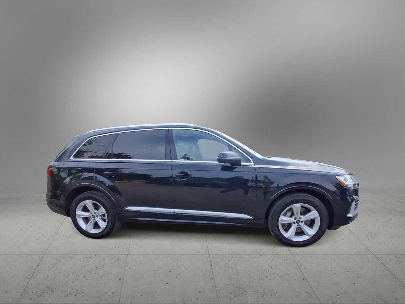 Certified 2023 Audi Q7 2.0T Premium w/ Convenience Package AWD/4WD image 9