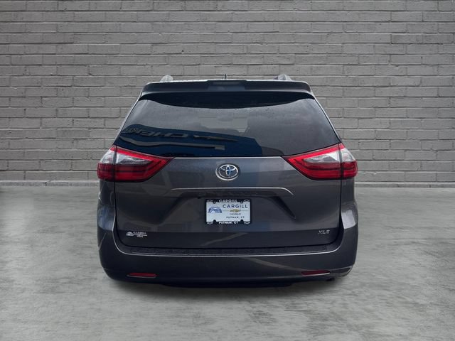 Used 2020 Toyota Sienna XLE FWD image 6