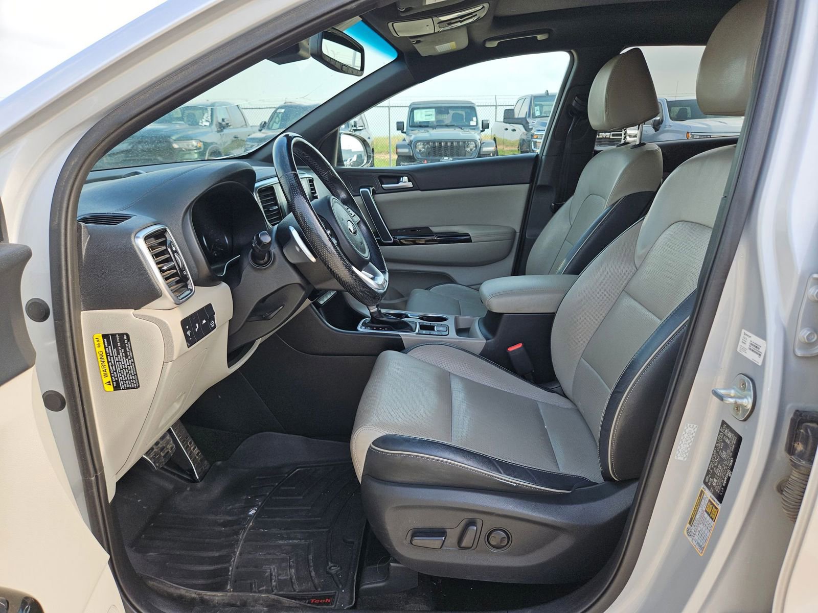 Used 2020 Kia Sportage SX FWD image 9