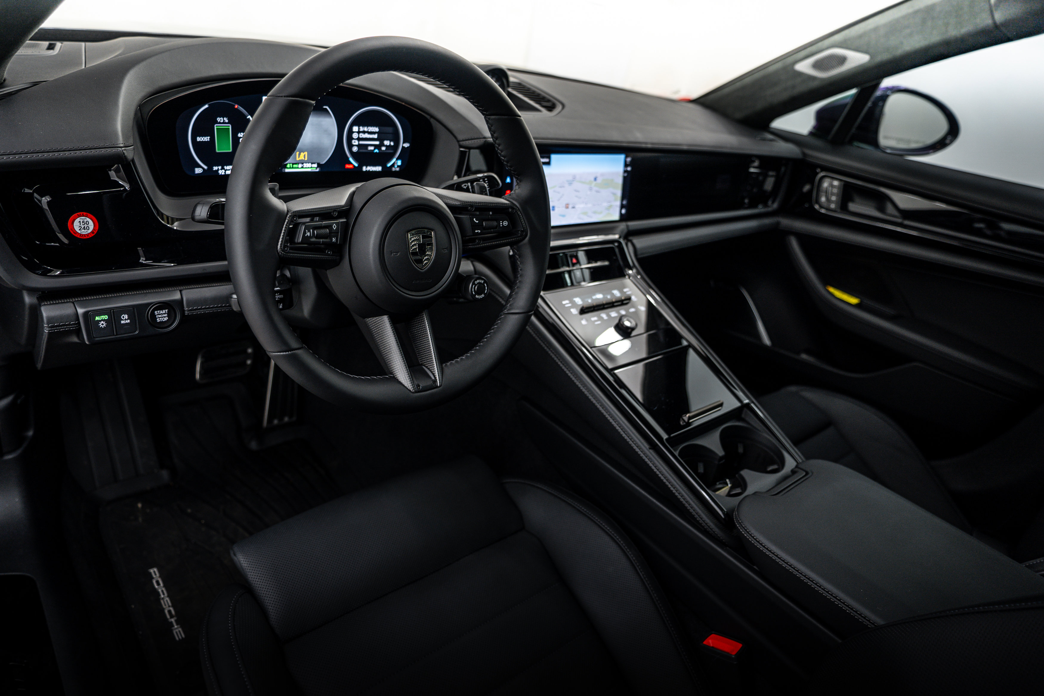 New 2026 Porsche Panamera Turbo image 4