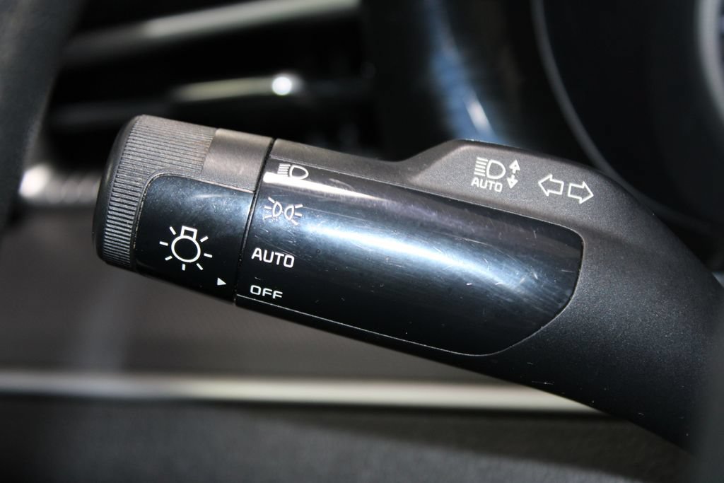 Used 2021 Kia K5 LX FWD image 33