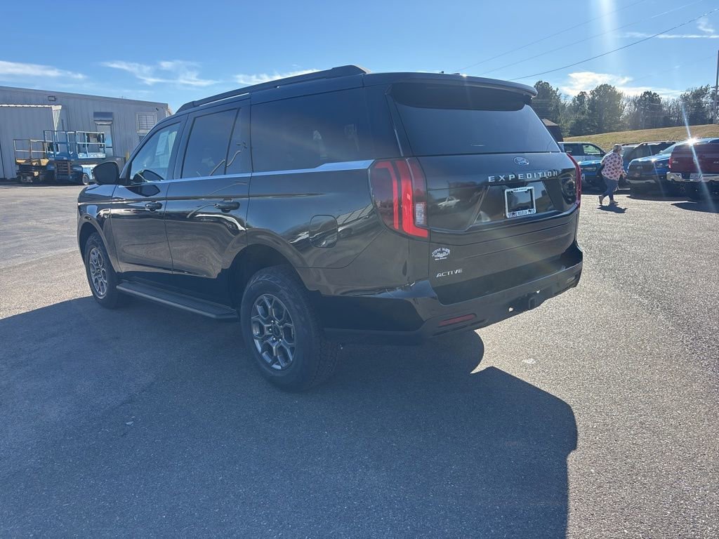 New 2026 Ford Expedition Active image 5