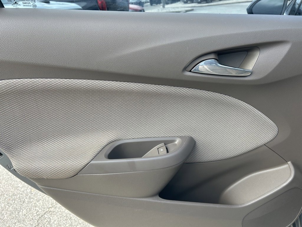 Used 2018 Chevrolet Cruze LT image 12