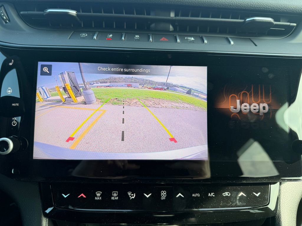 New 2026 Jeep Grand Cherokee Altitude AWD/4WD image 28