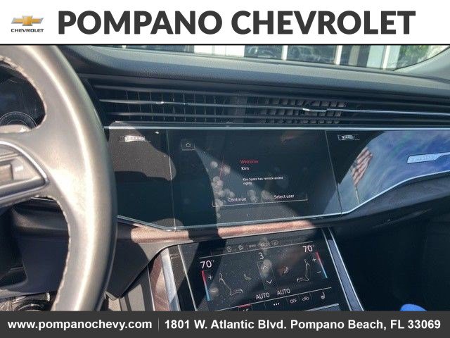 Used 2022 Audi Q8 Premium image 7