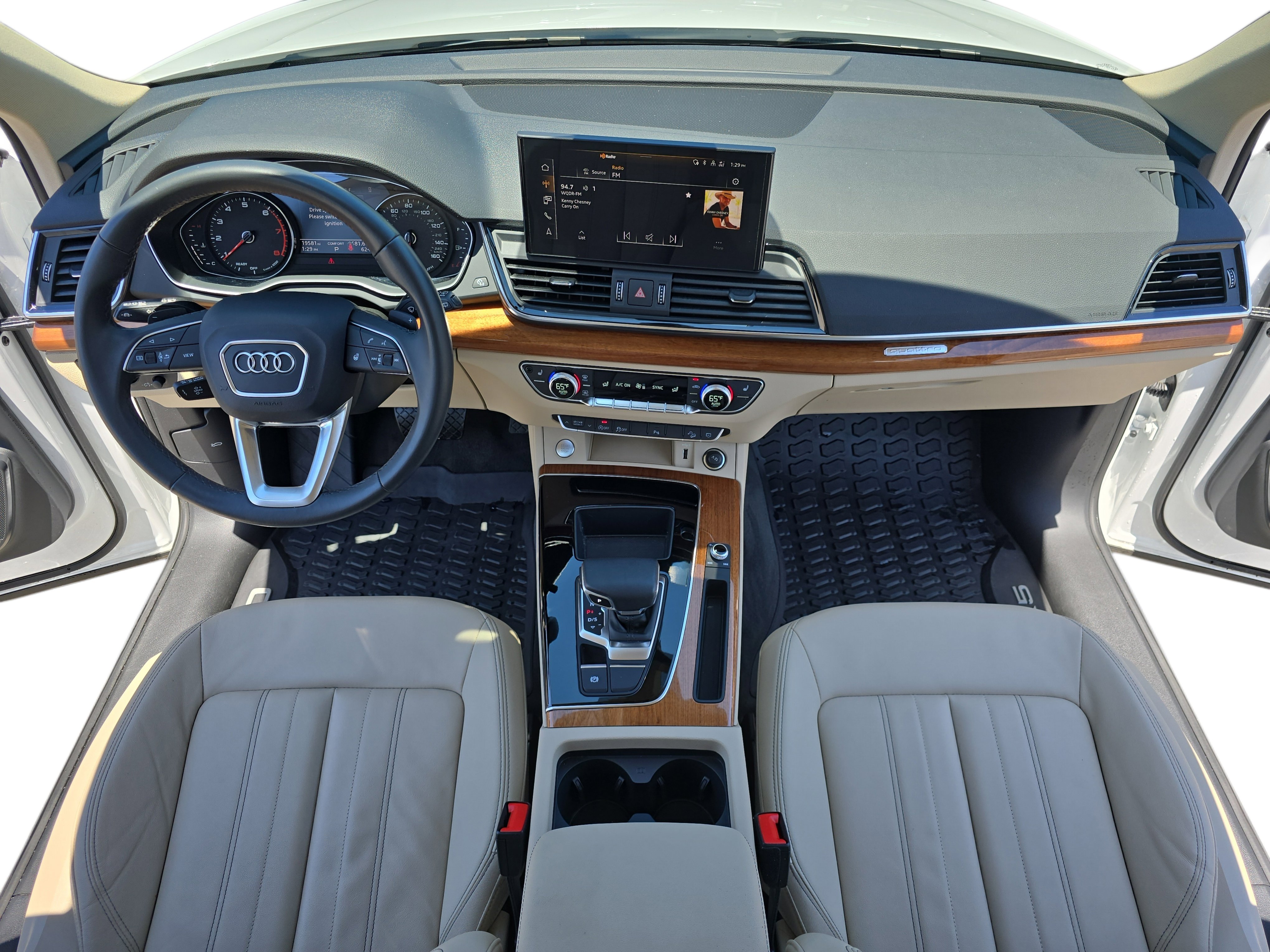 Used 2023 Audi Q5 2.0T Premium w/ Convenience Package AWD/4WD image 9