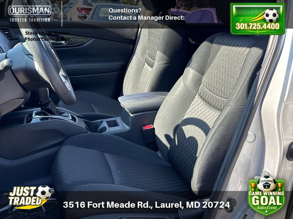 Used 2017 Nissan Rogue S AWD/4WD image 6