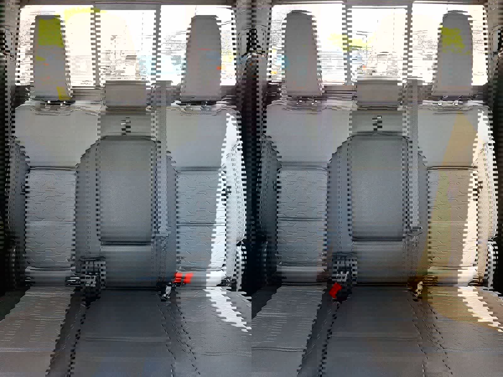 Used 2024 Chevrolet Silverado 2500 ZR2 w/ Technology Package AWD/4WD image 14