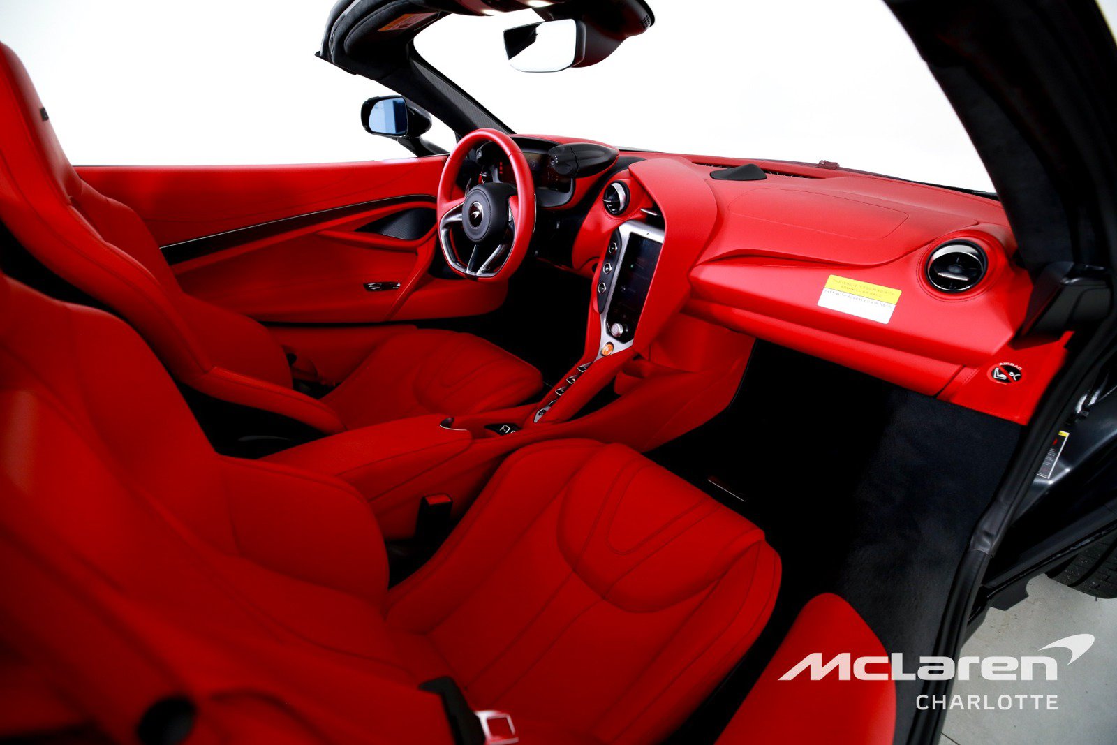 Used 2026 McLaren 750S Spider RWD image 21