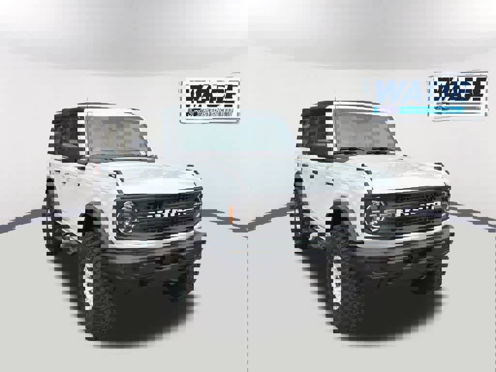 Used 2025 Ford Bronco 4-Door image 3