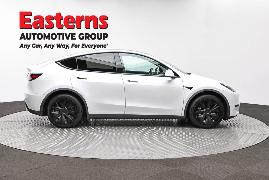 Used 2020 Tesla Model Y Long Range image 4