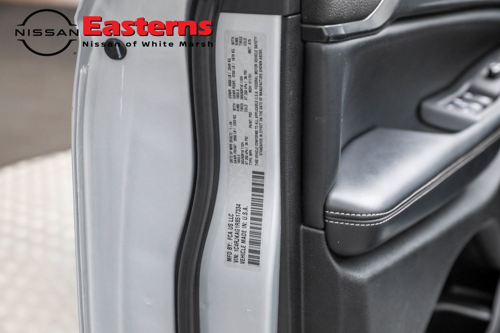 Used 2024 Jeep Grand Cherokee L Laredo image 43