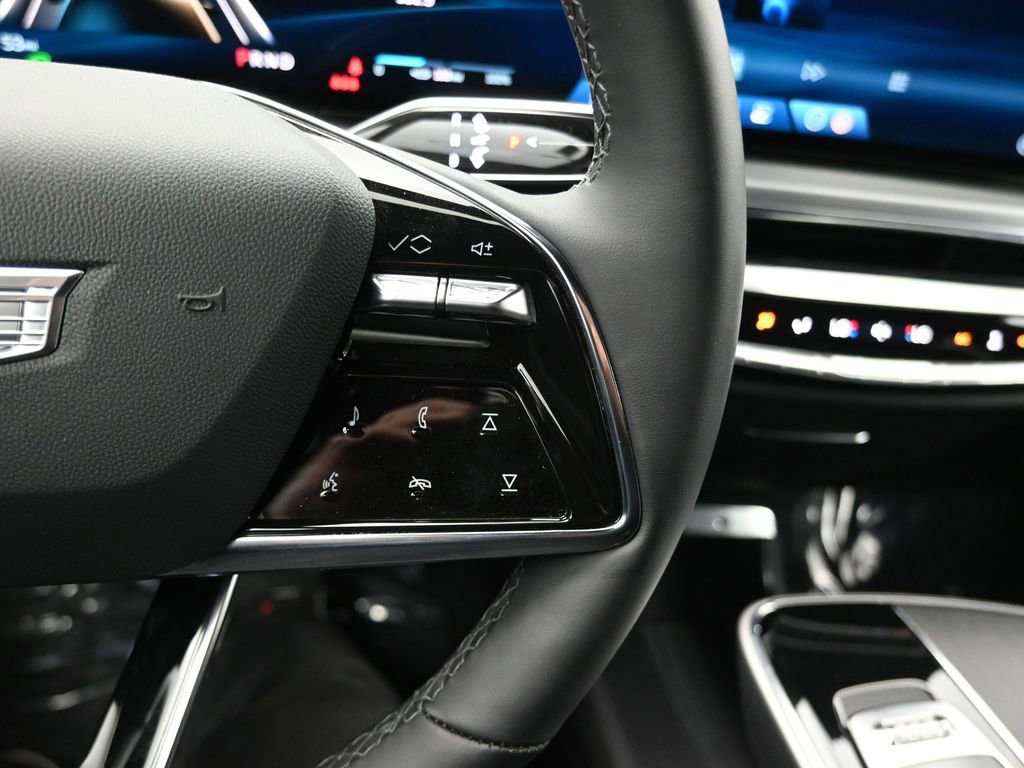 Used 2025 Cadillac Lyriq Luxury image 25