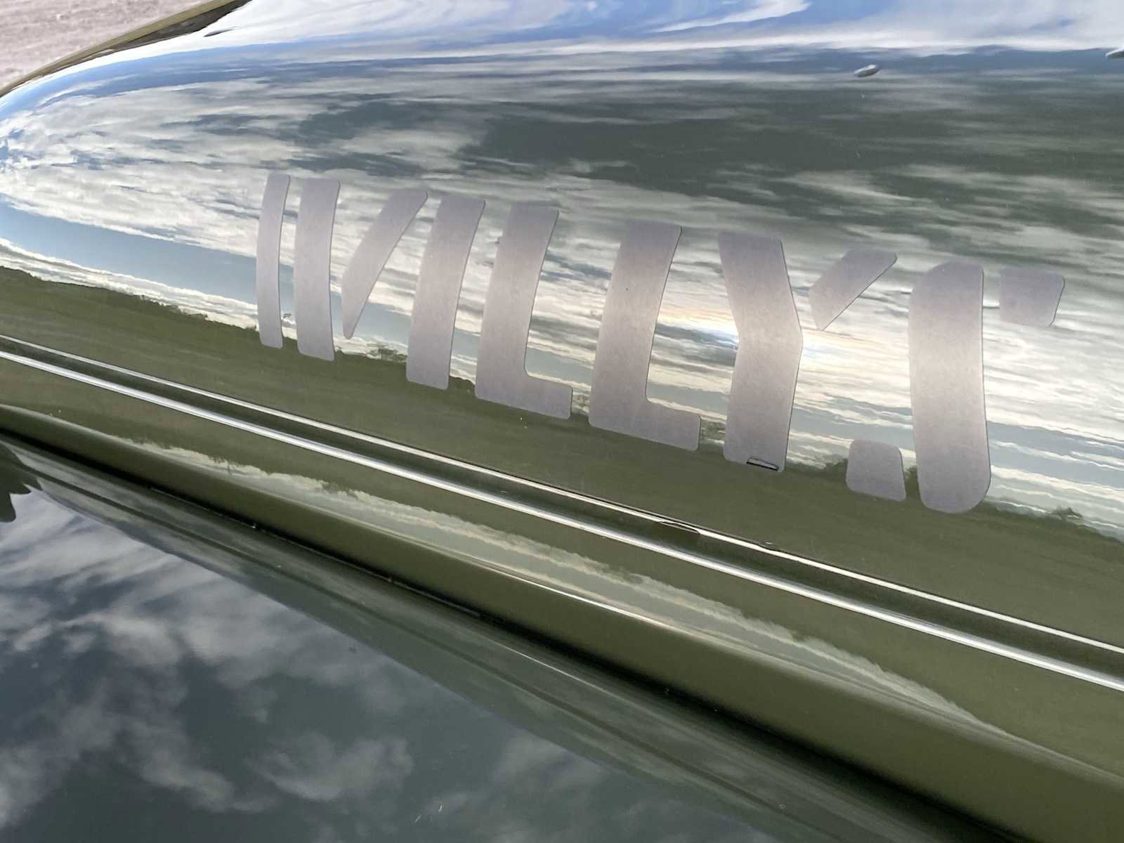 Used 2023 Jeep Gladiator Sport AWD/4WD image 17