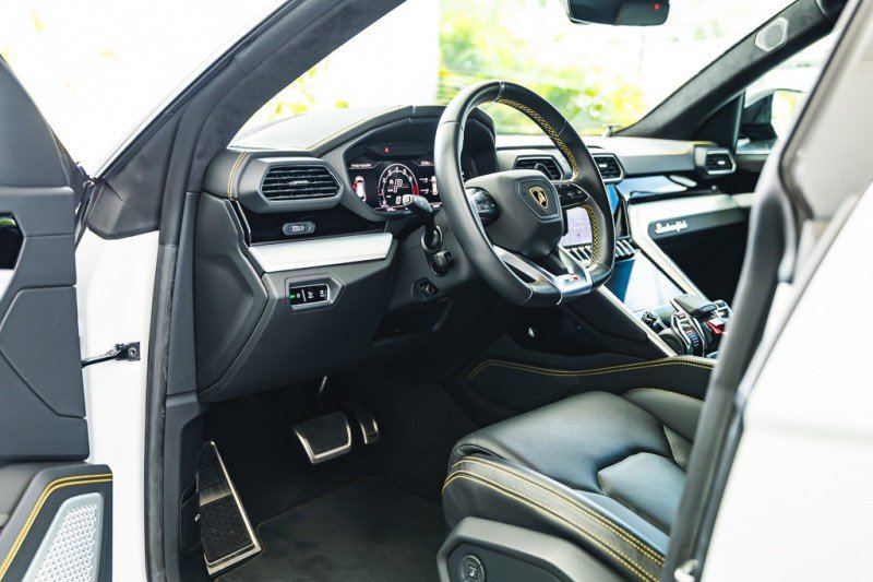 Used 2024 Lamborghini Urus S AWD/4WD image 18