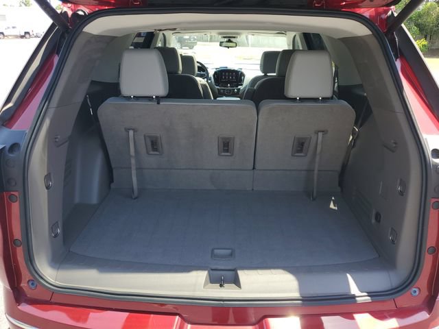 Certified 2020 Chevrolet Traverse Premier w/ LPO, Cargo Package FWD image 8