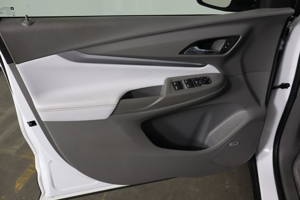 Used 2022 Chevrolet Bolt EUV Premier w/ Sun & Sound Package FWD image 19