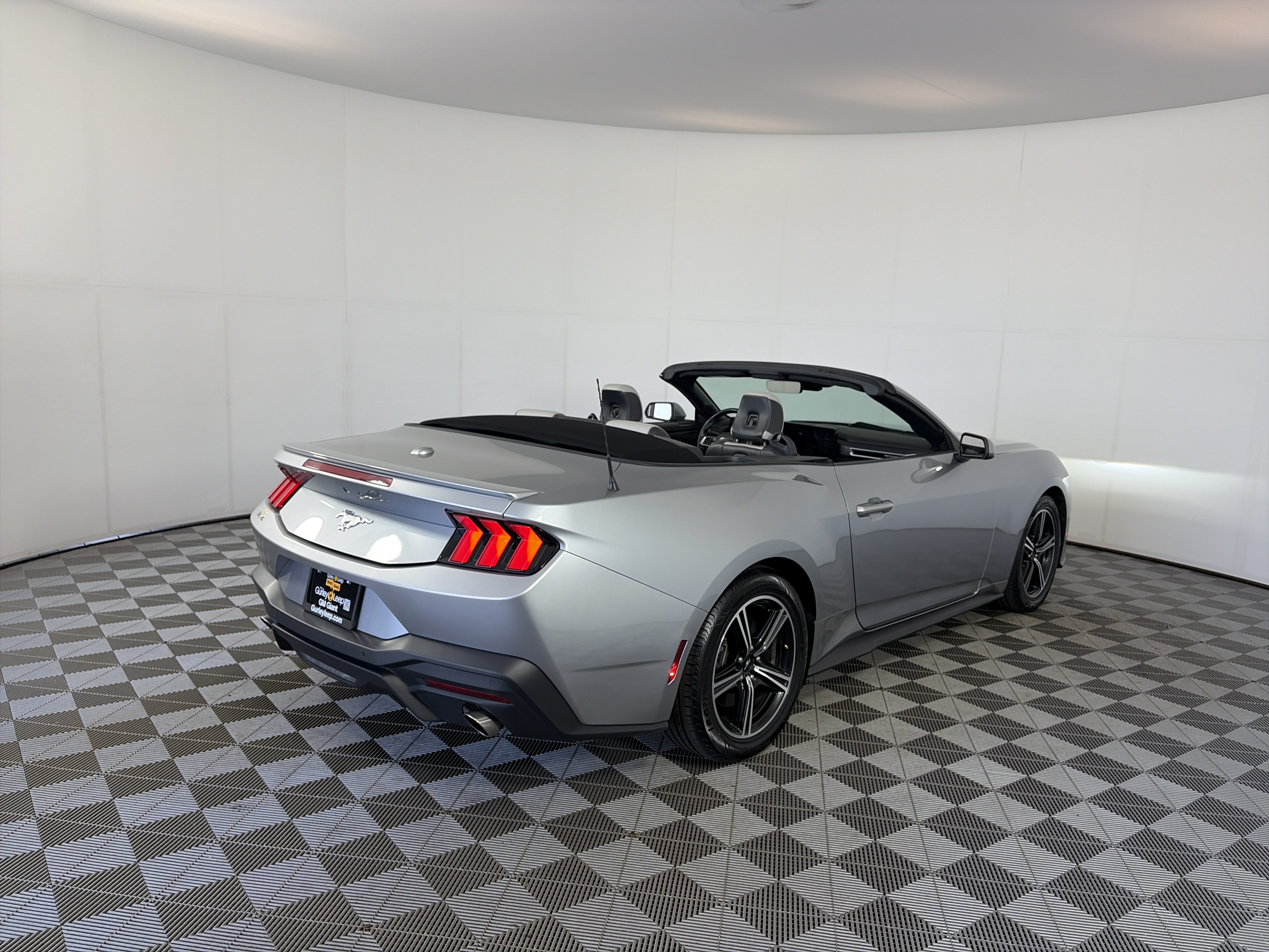 Used 2024 Ford Mustang Premium RWD image 5