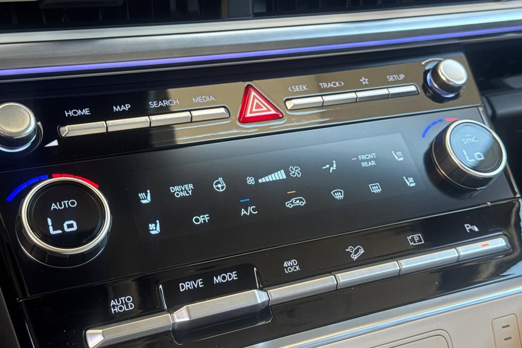 New 2026 Hyundai Santa Fe Calligraphy AWD/4WD image 17