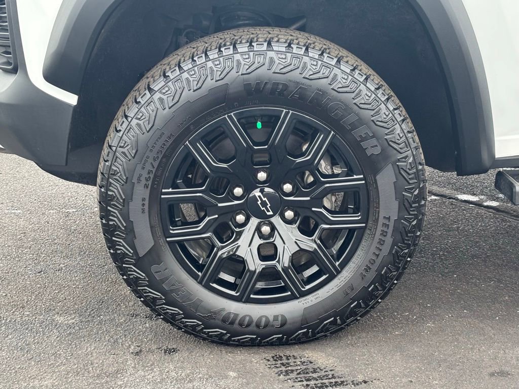 Used 2024 Chevrolet Colorado Trail Boss w/ Advanced Trailering Package image 11