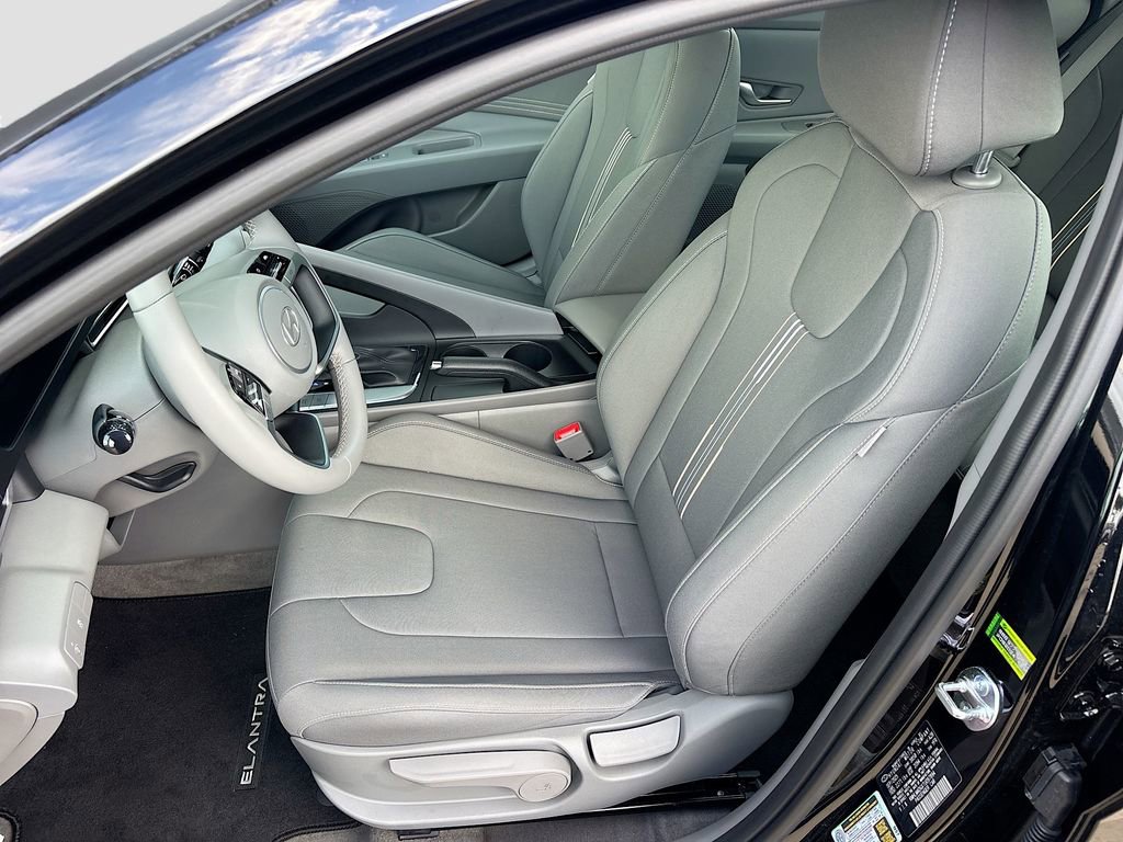 Certified 2026 Hyundai Elantra Sport image 19