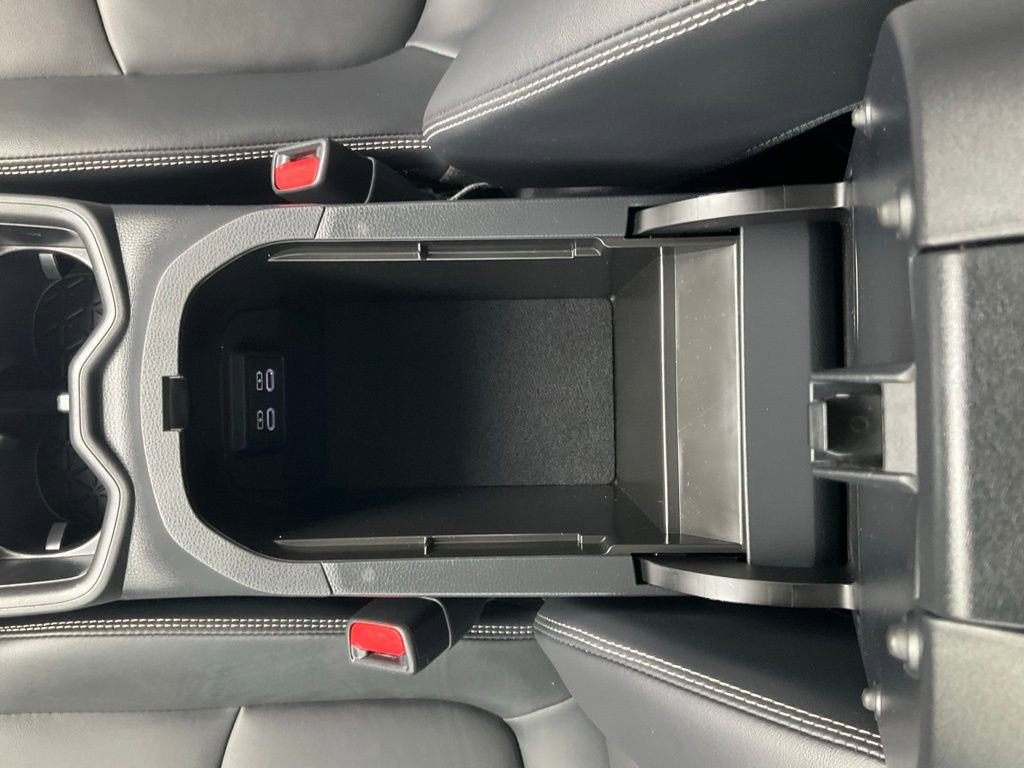 Used 2024 Toyota RAV4 XLE Premium image 46