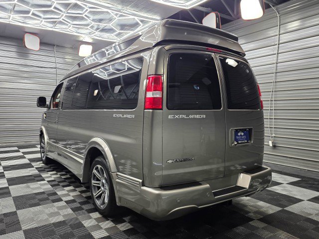 Used 2020 Chevrolet Express 2500 w/ Enhanced Convenience Package RWD image 8