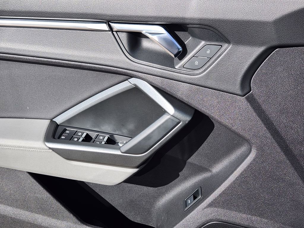 Used 2020 Audi Q3 2.0T Prestige image 22