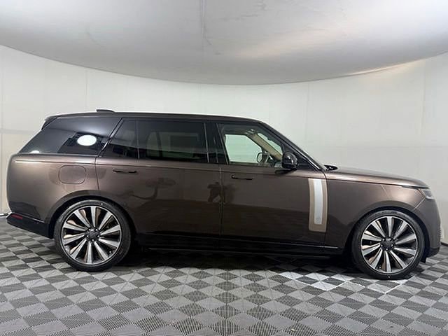 New 2026 Land Rover Range Rover SV AWD/4WD image 9