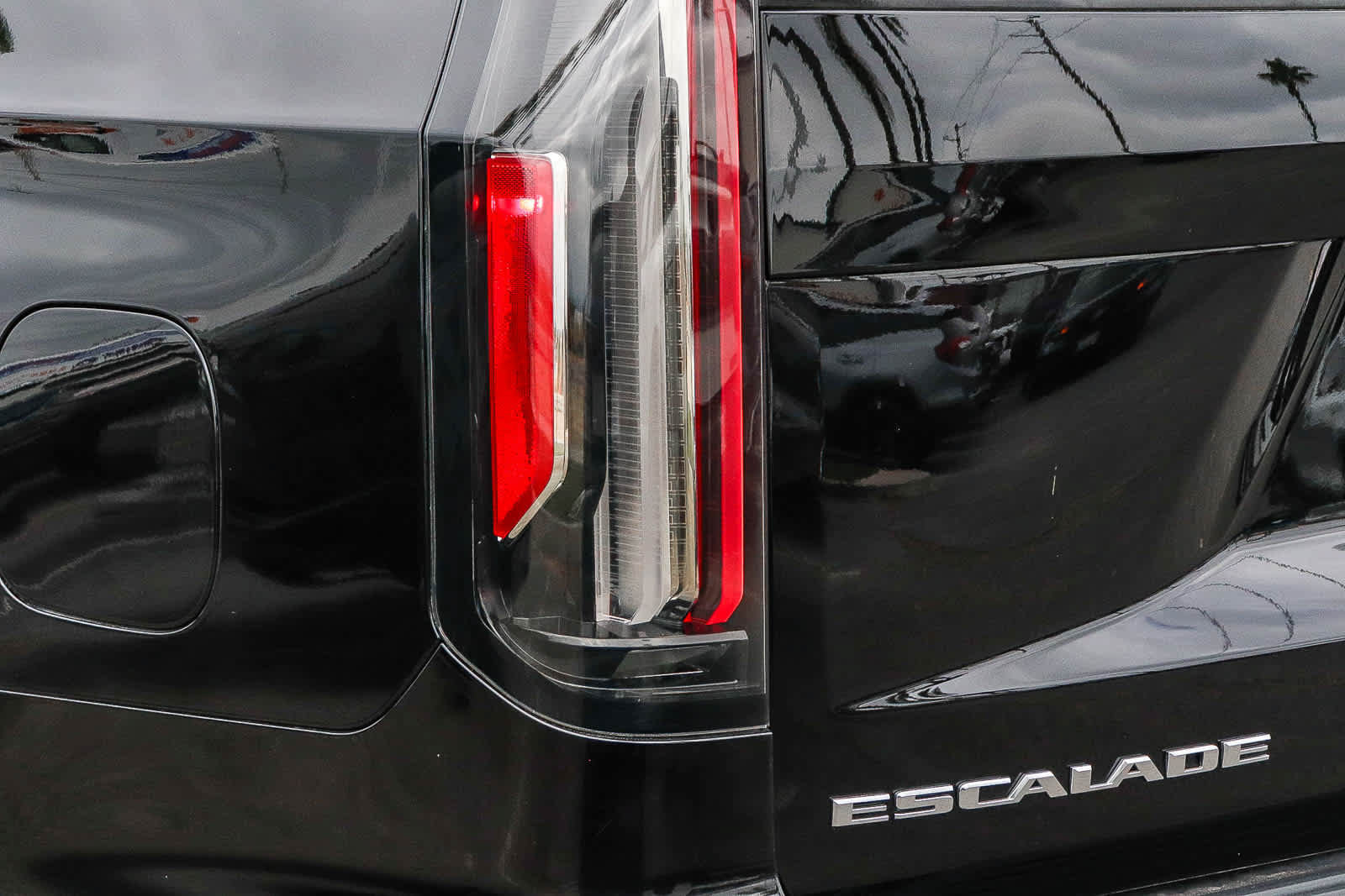 Used 2023 Cadillac Escalade Premium Luxury AWD/4WD image 11