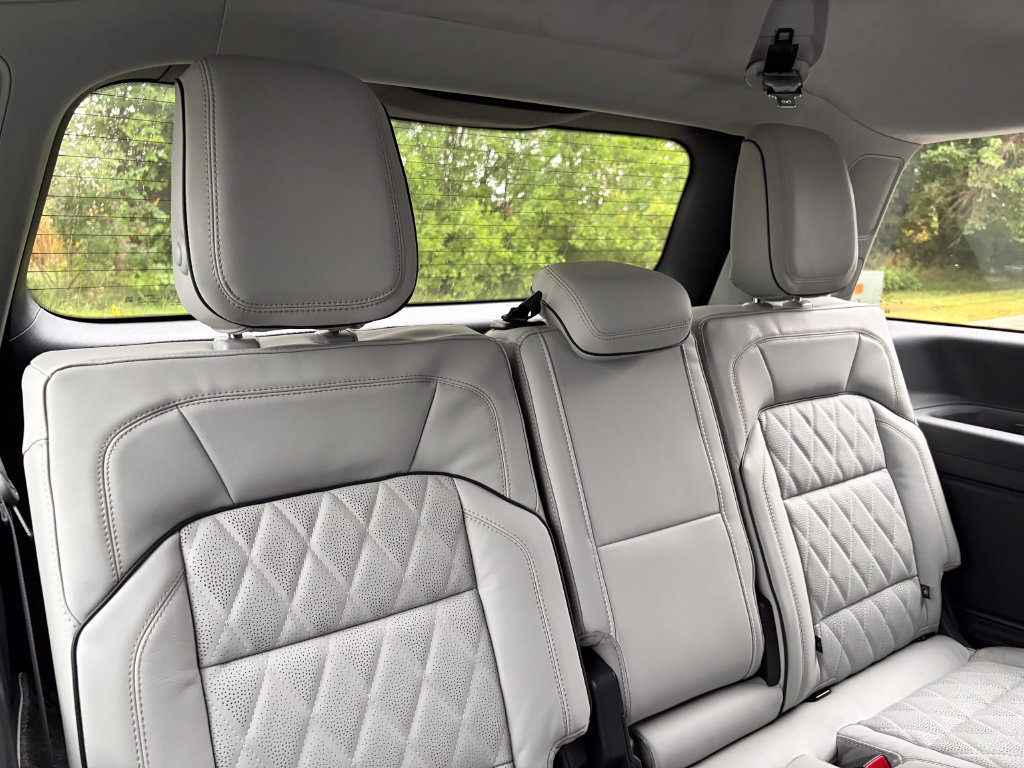 New 2027 Lincoln Navigator Black Label AWD/4WD image 38