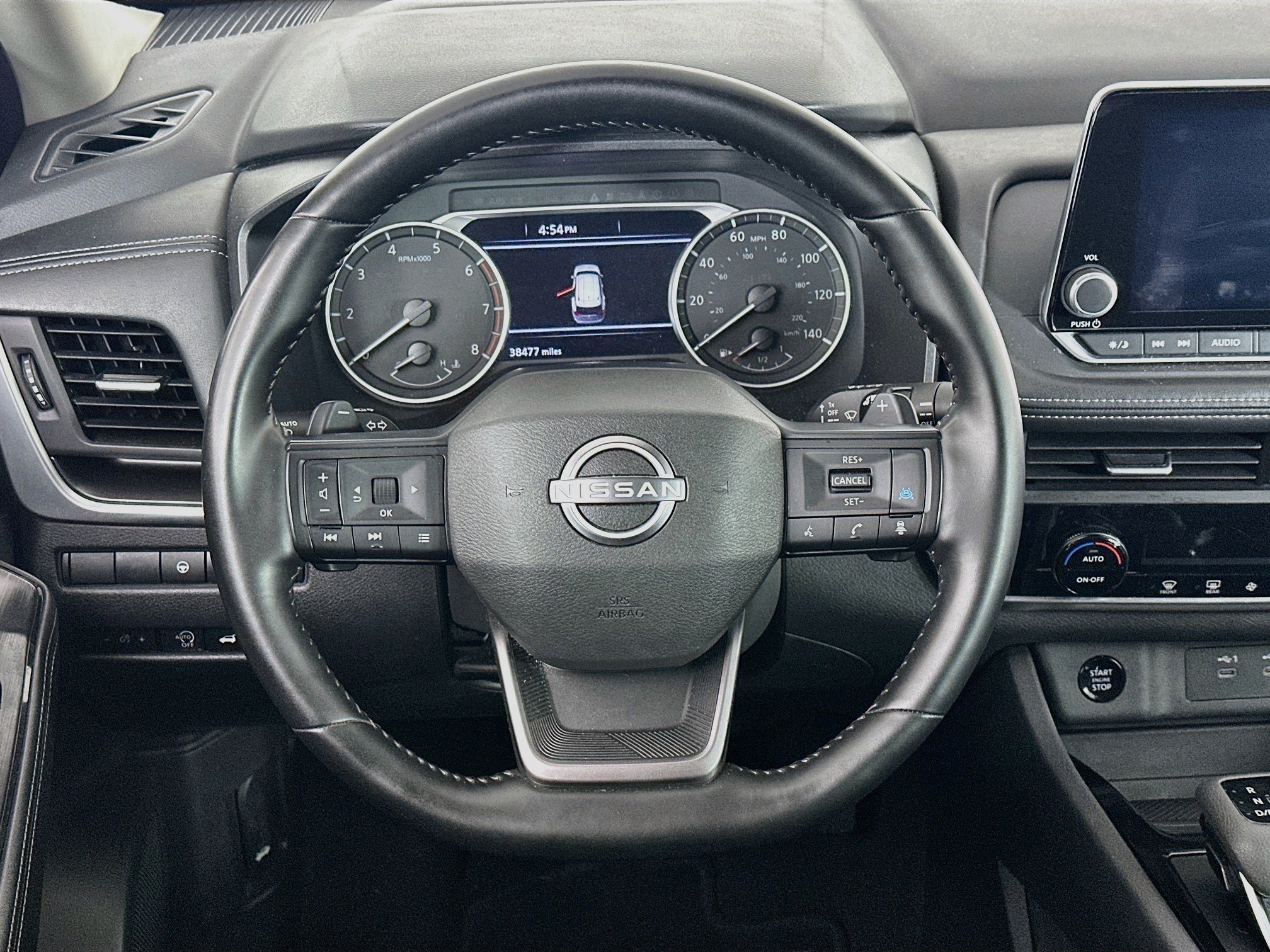 Used 2025 Nissan Rogue SV AWD/4WD image 18