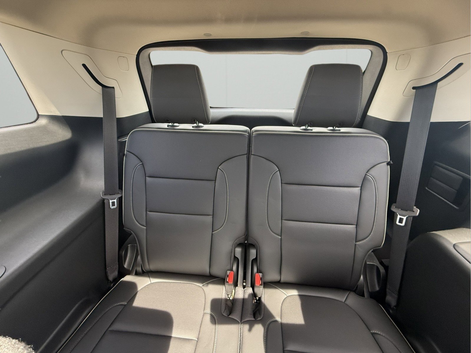 Used 2022 GMC Acadia Denali w/ Denali Technology Package image 11