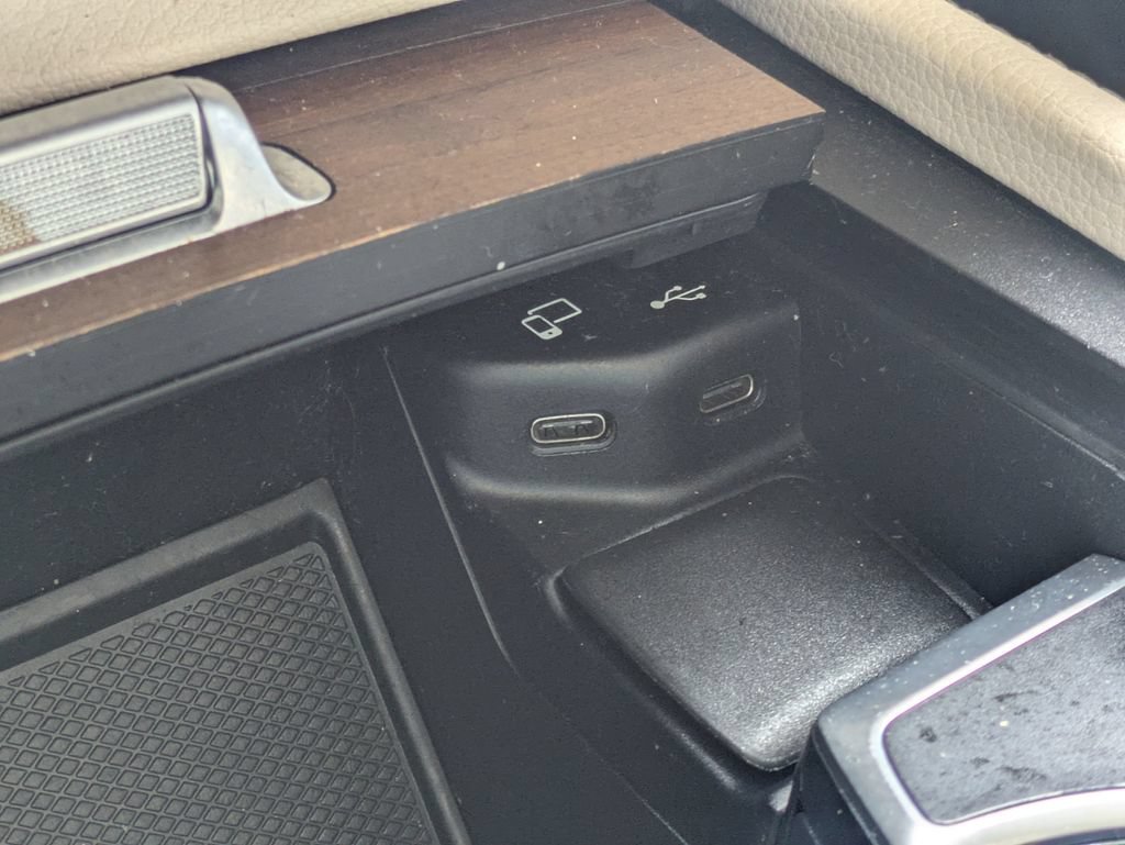 Used 2022 Mercedes-Benz GLE 350 w/ Premium Package image 19