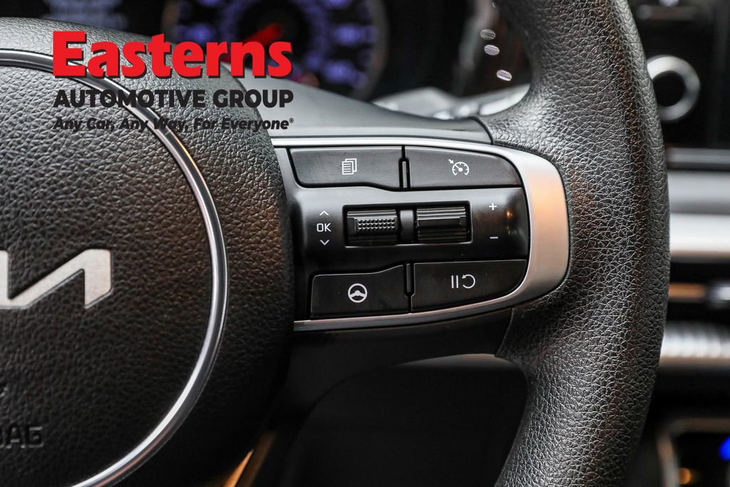 Used 2023 Kia K5 LXS image 16