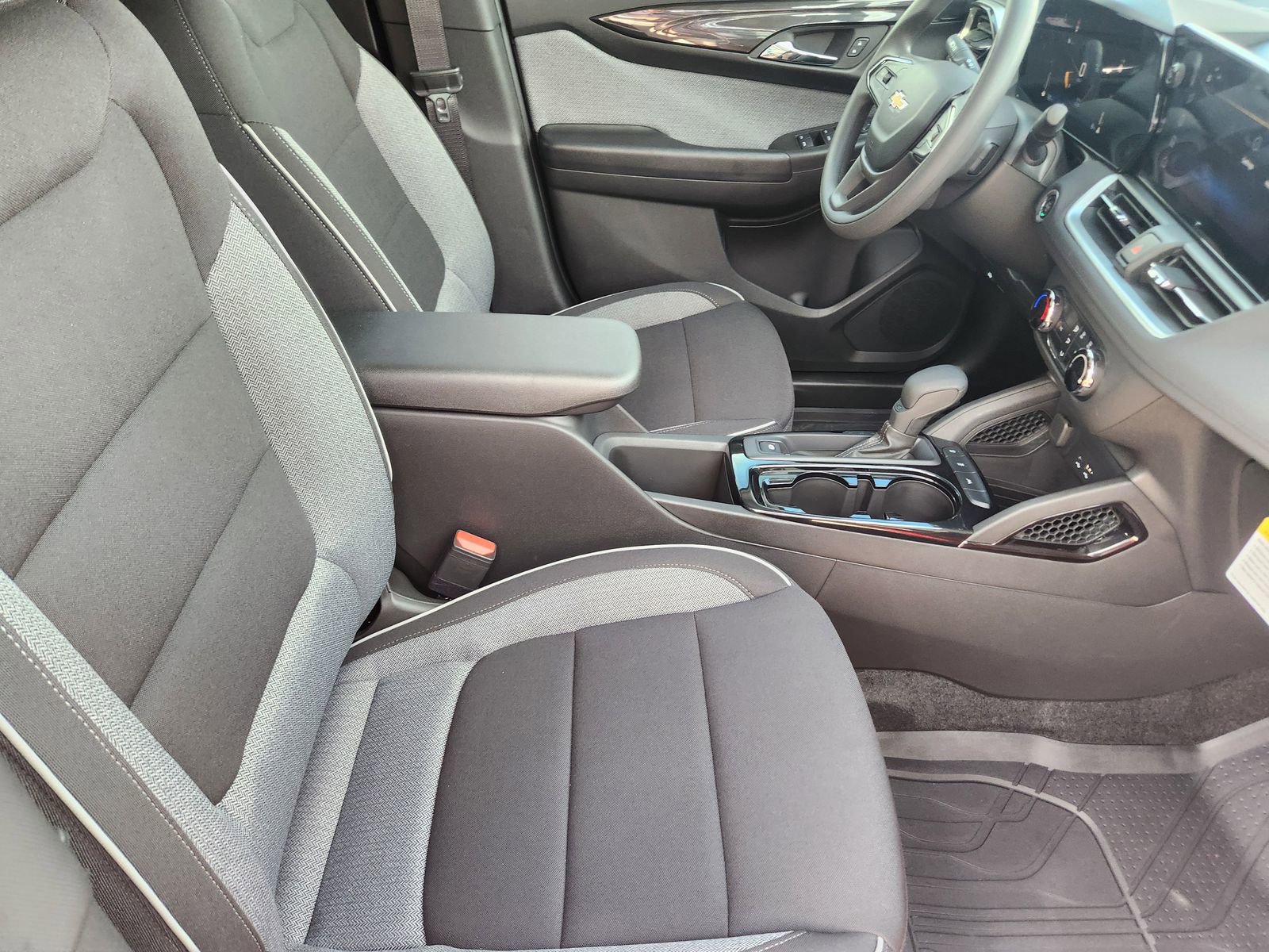 New 2026 Chevrolet TrailBlazer LS image 13