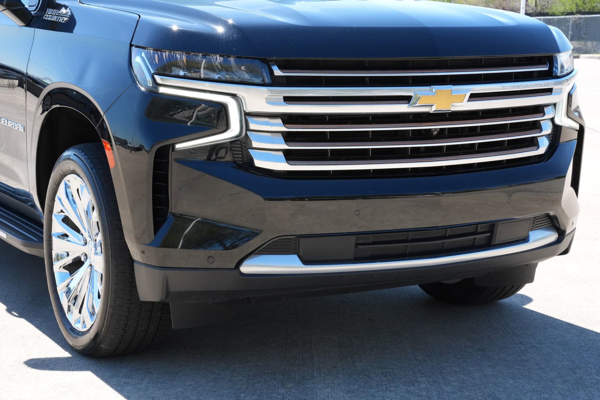 Used 2023 Chevrolet Suburban High Country w/ Max Trailering Package RWD image 29