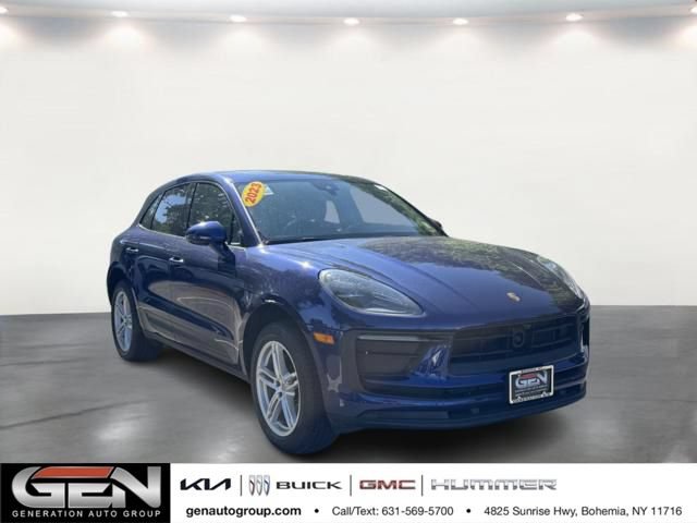 Used 2023 Porsche Macan Turbo AWD/4WD video 1