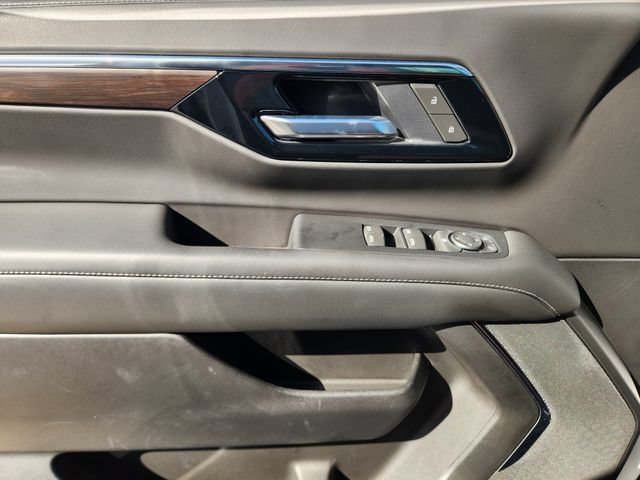 Used 2026 Chevrolet Tahoe LS RWD image 26