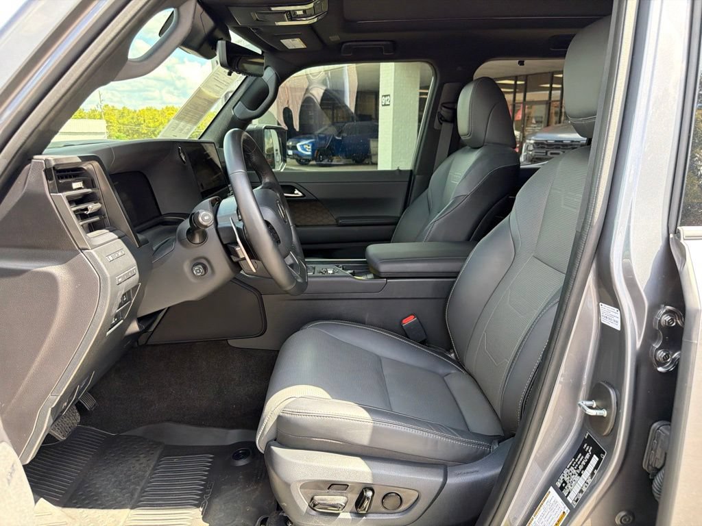 Used 2025 Lexus GX 550 AWD/4WD image 23