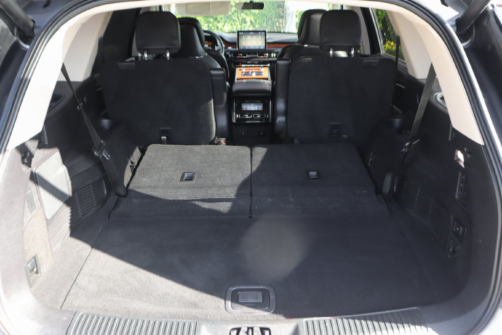 Used 2021 Lincoln Aviator Reserve w/ Equipment Group 201A RWD image 9