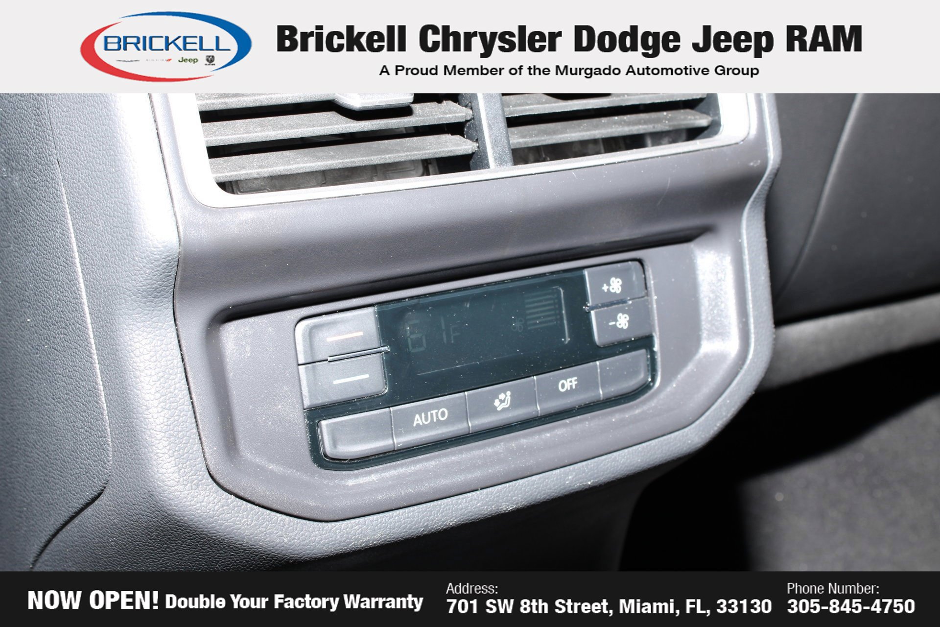 Used 2025 Volkswagen Atlas SE FWD image 19