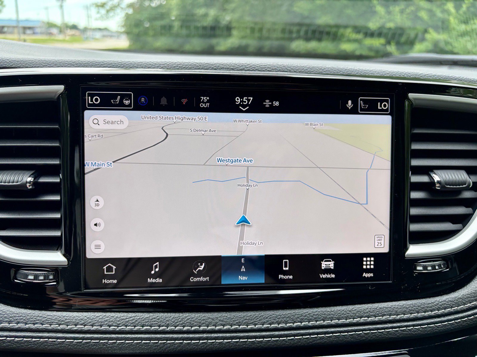 New 2027 Chrysler Pacifica Limited FWD image 32