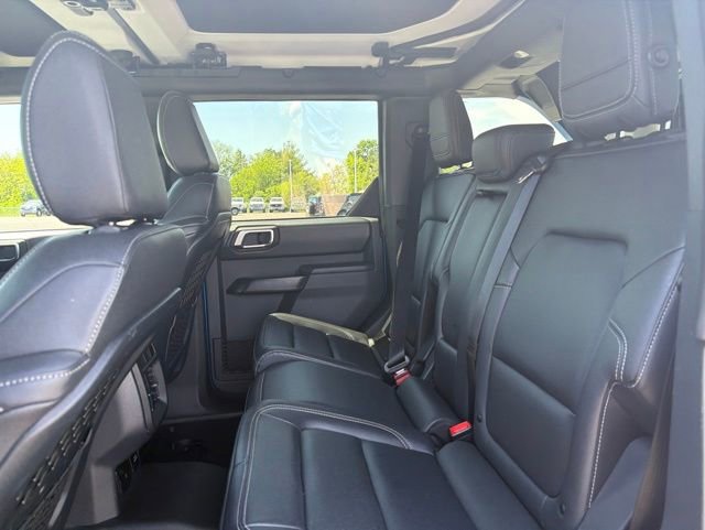 Used 2025 Ford Bronco Badlands AWD/4WD image 15