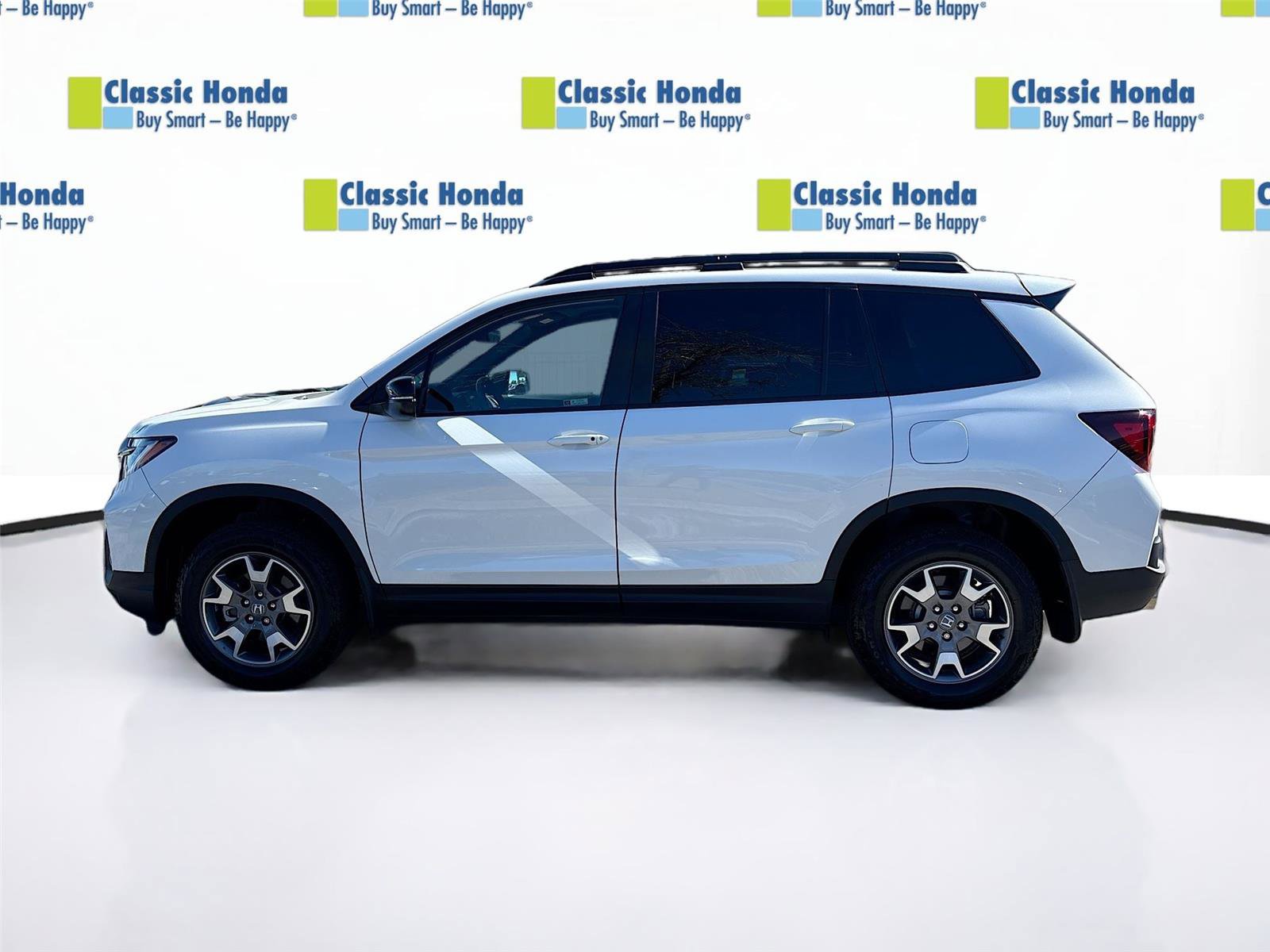 Certified 2023 Honda Passport TrailSport image 4